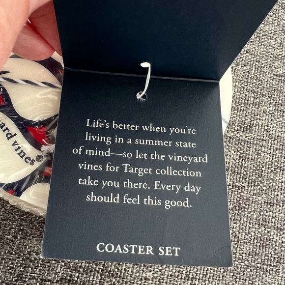 Vineyard Vines Target Whale Wooden Coaster Set of 4 Red White Blue NEW 2019 - Picture 6 of 8